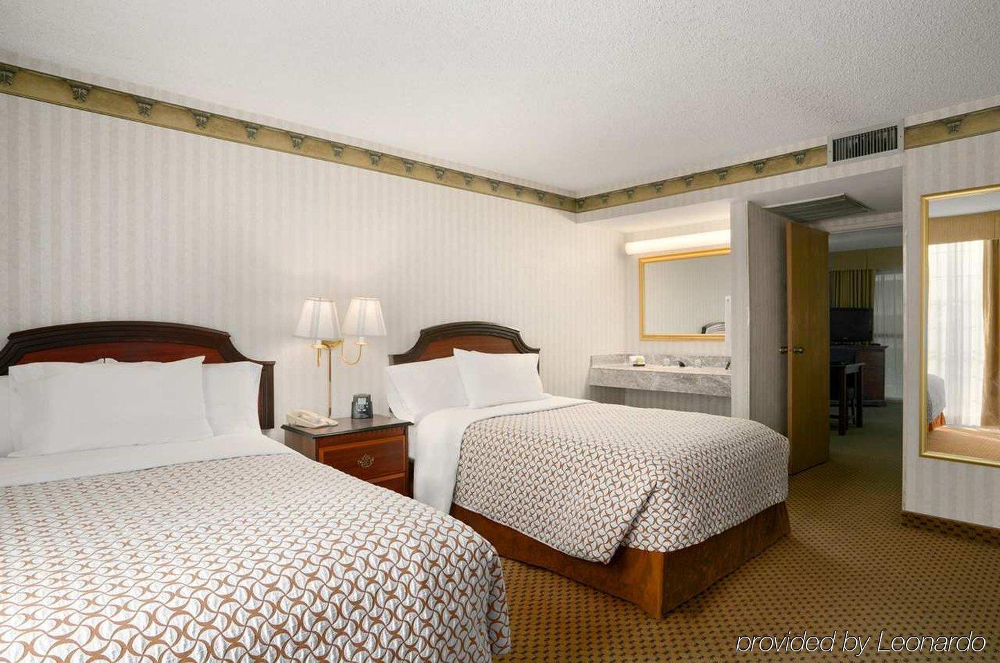 Embassy Suites Arcadia-Pasadena Area Exterior foto